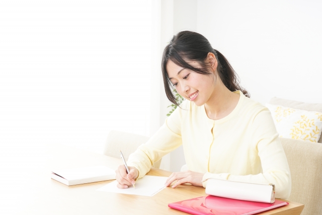 【塾だけでは伸びない？】成績アップに欠かせない「家勉」の大切さ